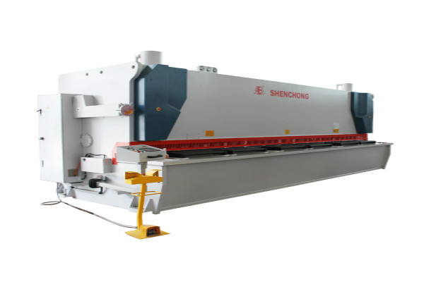 如何解決剪板機(jī)液壓油壓力問題及數(shù)控剪板機(jī)構(gòu)造